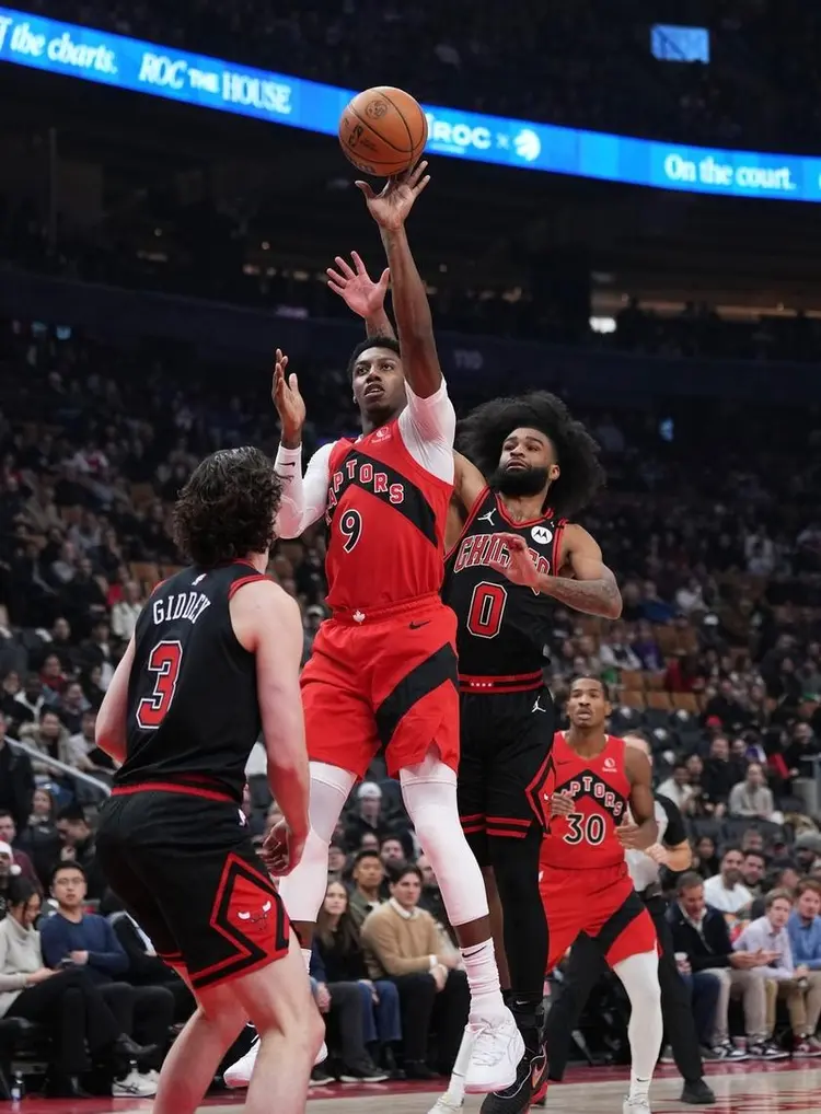 关于猛龙球星受伤缺席下一场比赛的信息 关于猛龙球星受伤缺席下一场比赛的信息