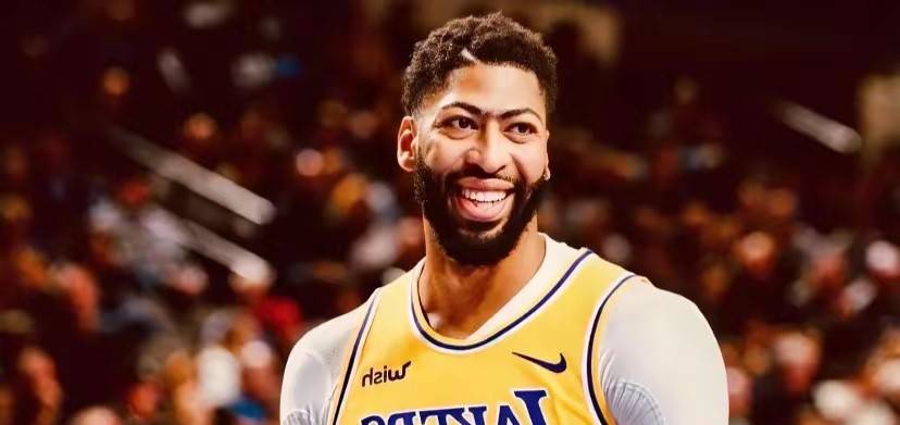 篮球名宿安东尼－戴维斯逝世，享年八十的简单介绍