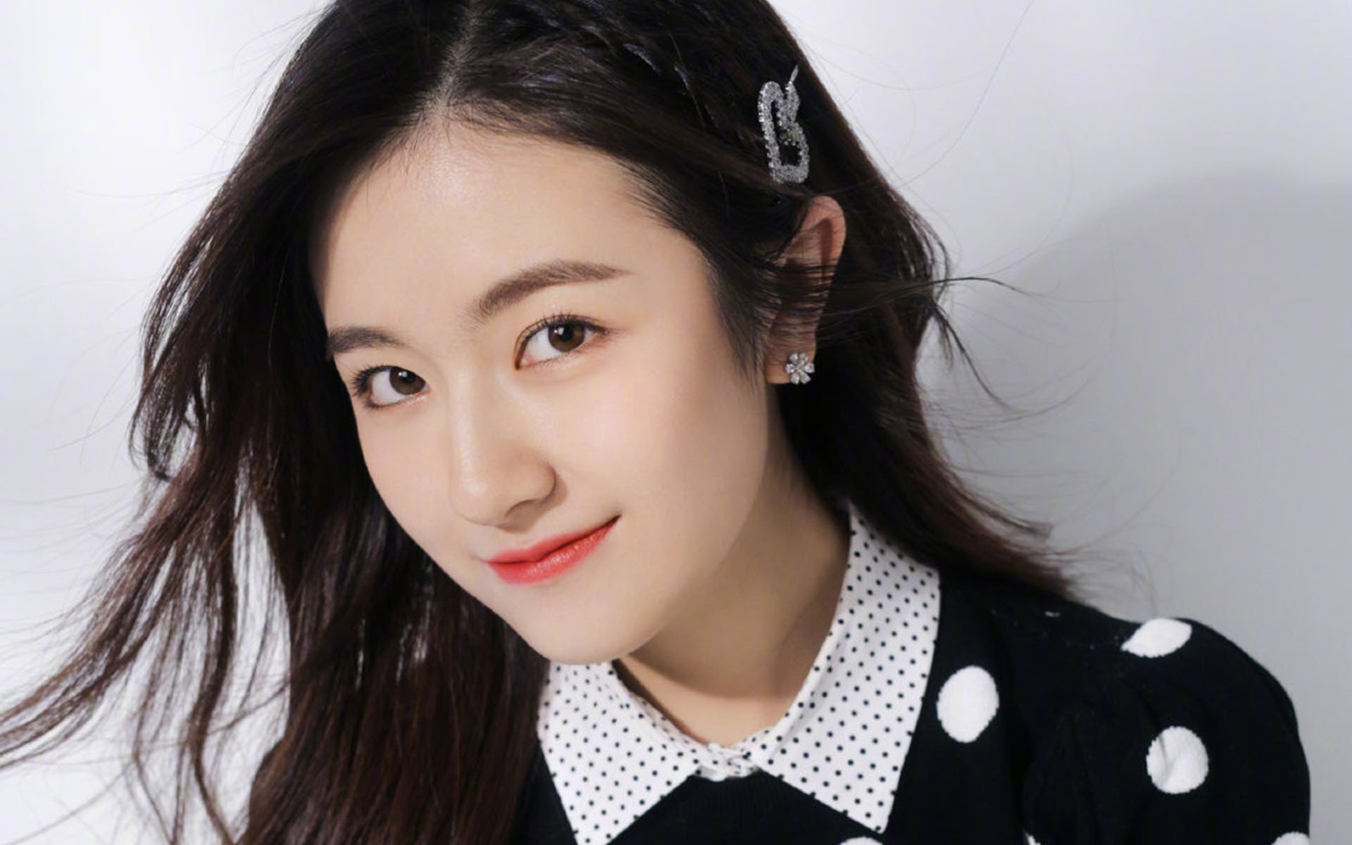 本泽马爆发与芬兰最后时刻击败塞维利亚,足球的戏剧性瞬间