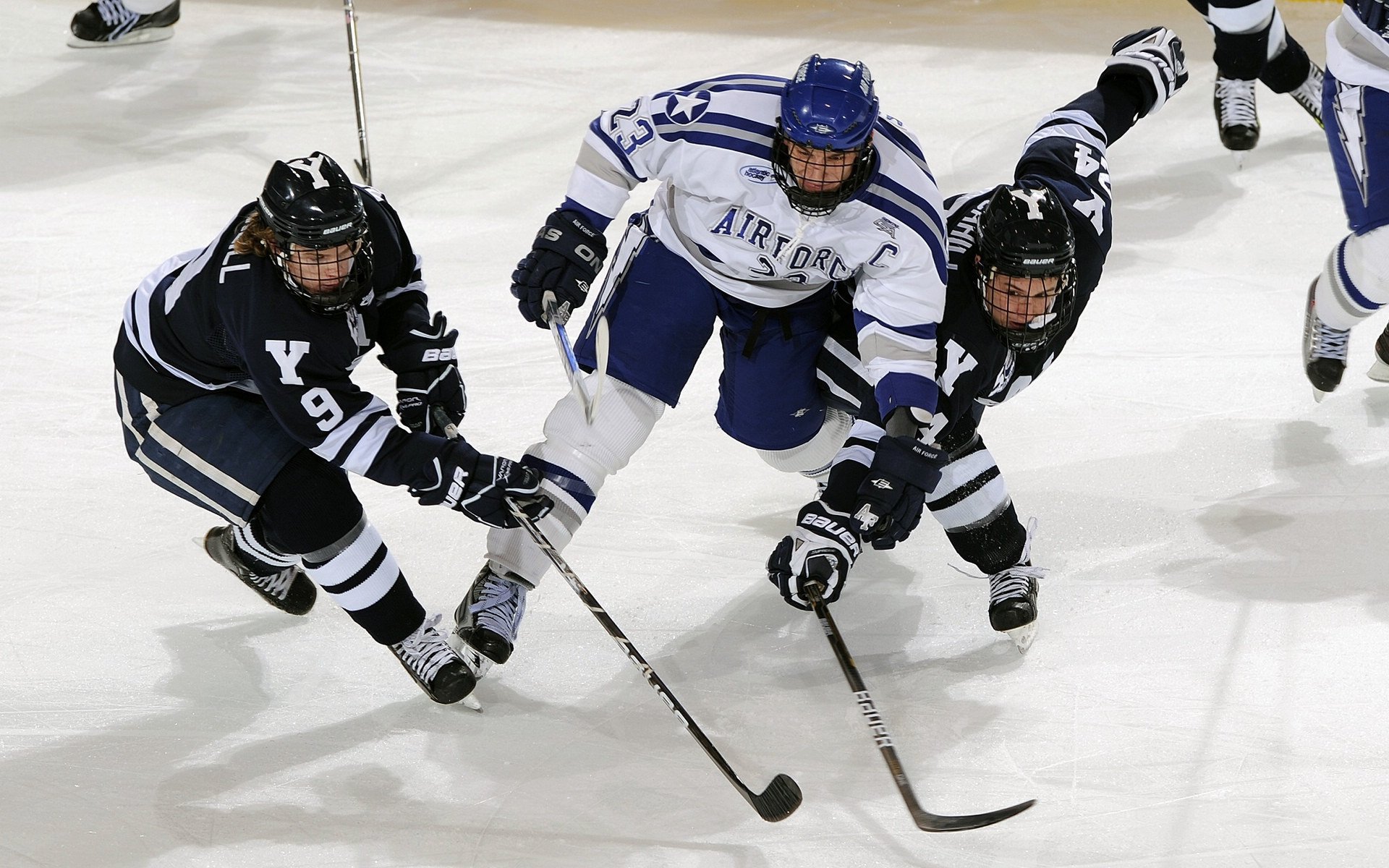 节奏魔术师,西亚卡姆如何用一次传球让深圳防线全线崩塌?